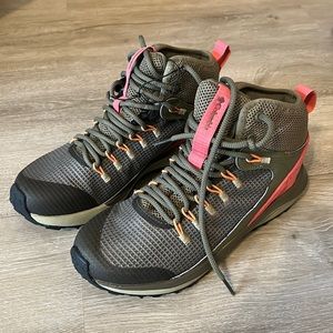 Columbia Women's TrailstormTM Mid Waterproof Hiking Shoe